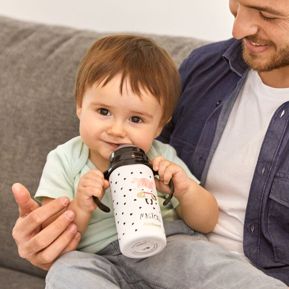 Термопоильник с соской Thermobaby Magical. Фото №2 Термопоильник с соской Thermobaby Magical. Фото №2