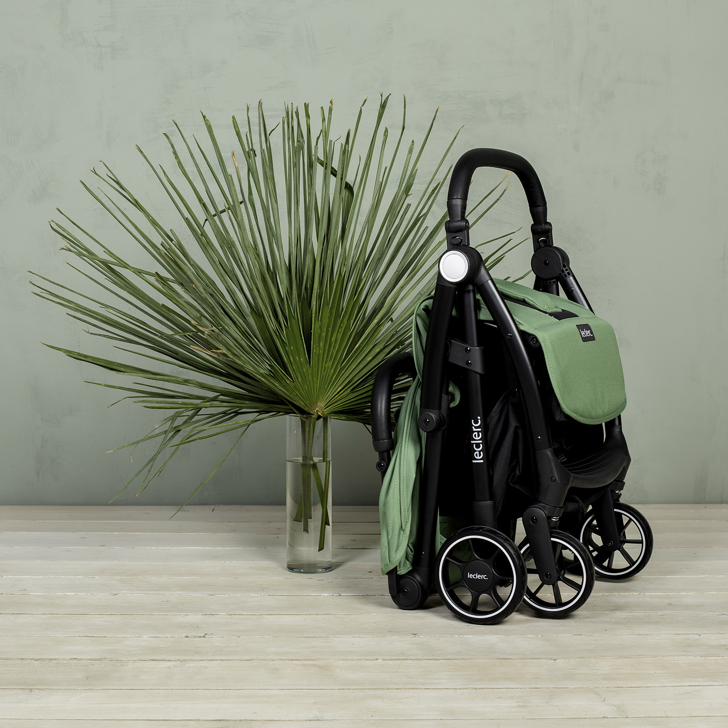 Прогулочная коляска Leclerc Baby Magic fold plus. Фото №3