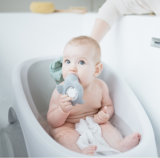 Ванночка-лежак для купания 2 в 1 Baby Bathtub, серая. Фото №5 Ванночка-лежак для купания 2 в 1 Baby Bathtub, серая. Фото №5