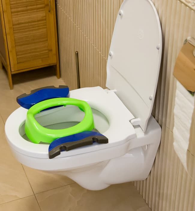 Складной дорожный горшок Potette Plus + 10 пакетов. Фото №9 Складной дорожный горшок Potette Plus + 10 пакетов. Фото №9