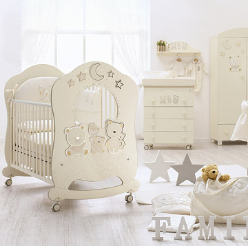 Комплект №1 Italbaby Happy family крем (кровать Happy Family Oblo, пеленальный комод, комплект белья, балдахин) Комплект №1 Italbaby Happy family крем (кровать Happy Family Oblo, пеленальный комод, комплект белья, балдахин)